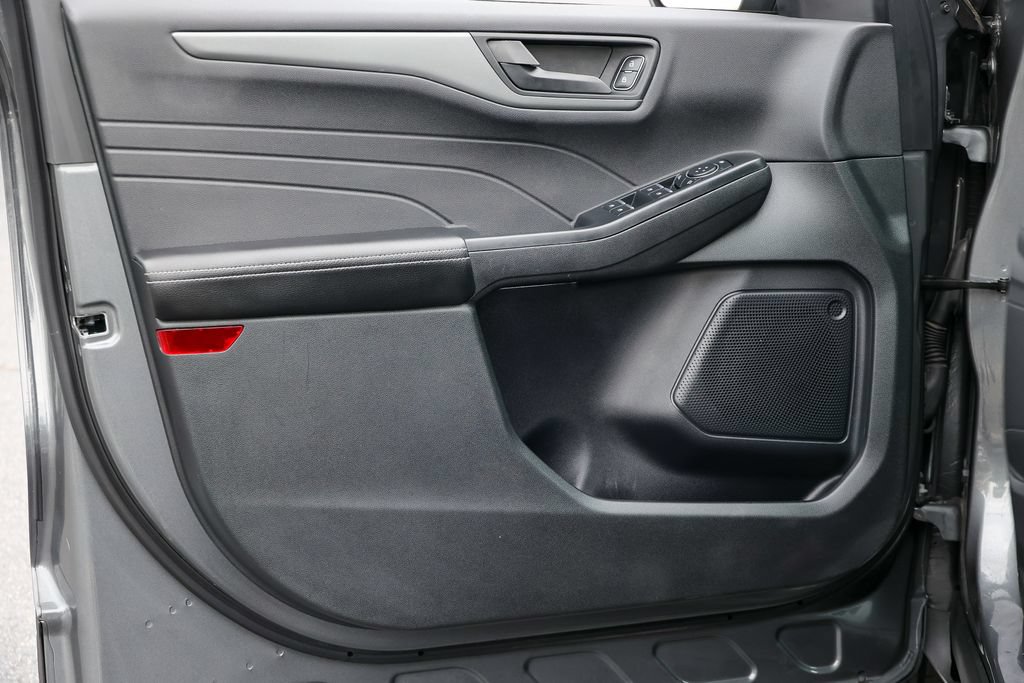Certified 2023 Ford Escape Active w/ Cold Weather Package FWD image 4