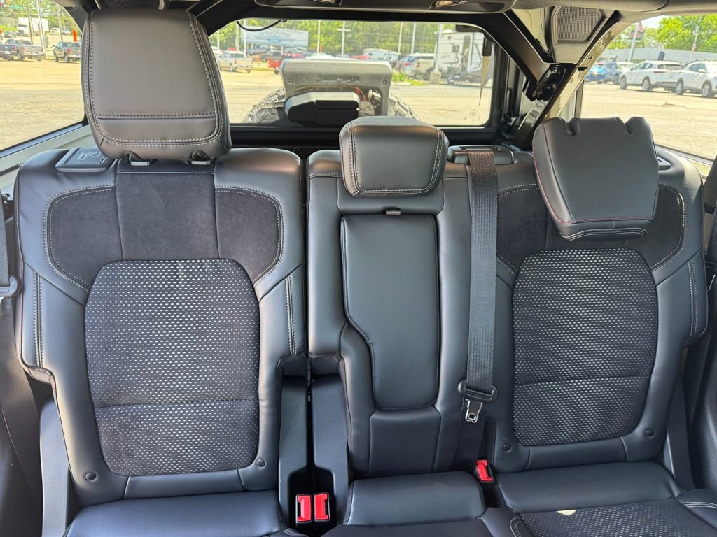 Certified 2025 Ford Bronco Raptor w/ Interior Carbon Fiber Pack AWD/4WD image 9