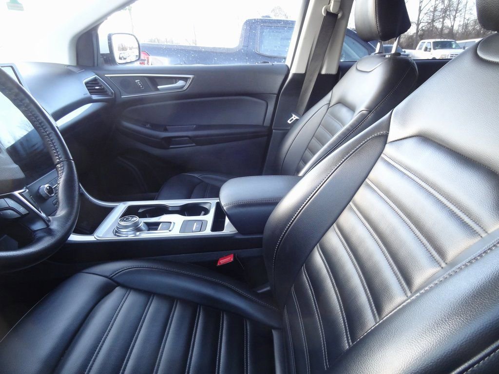 Certified 2024 Ford Edge SEL image 6