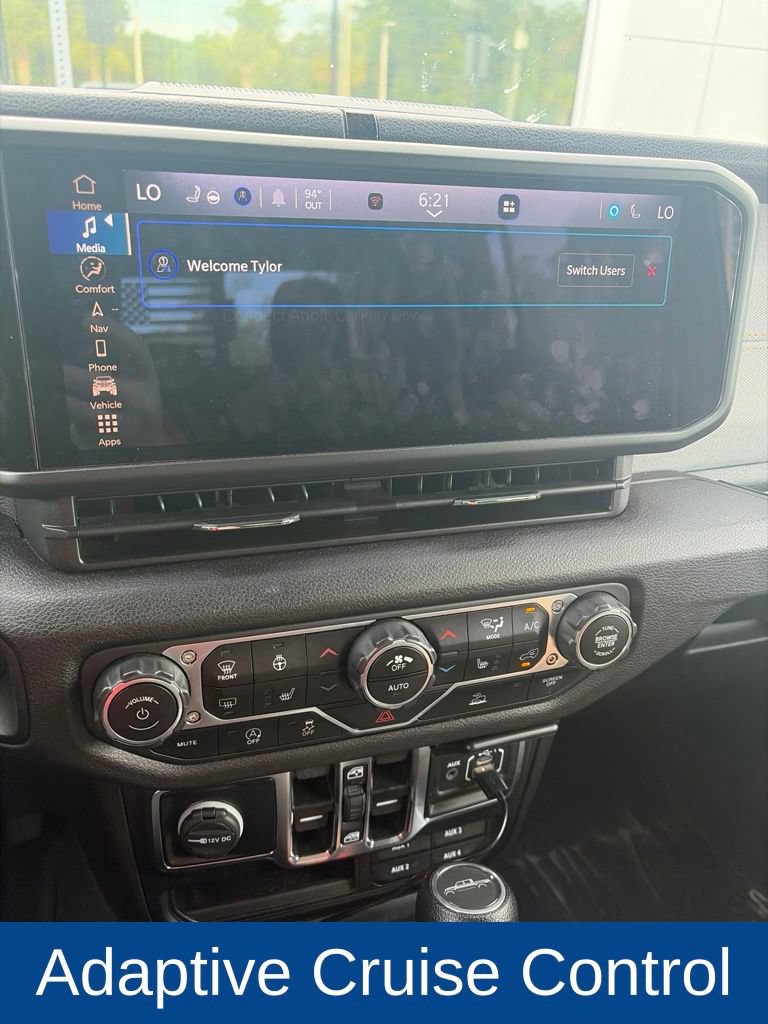 Used 2024 Jeep Gladiator Sport AWD/4WD image 5