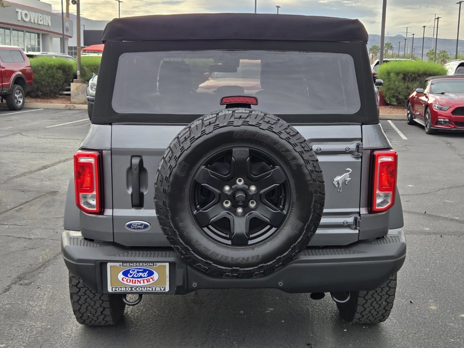 Certified 2021 Ford Bronco Black Diamond image 4