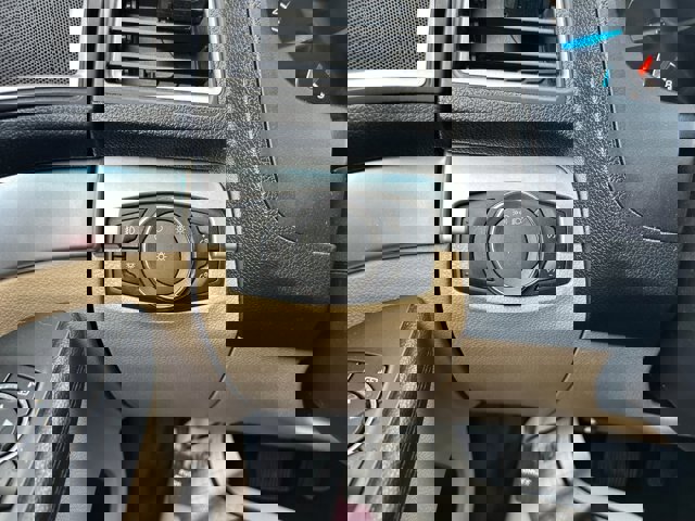 Certified 2017 Ford Explorer XLT image 34