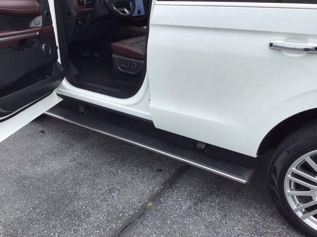Certified 2024 Ford Expedition Limited AWD/4WD image 6