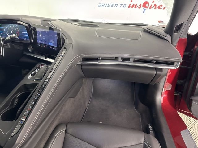 Used 2020 Chevrolet Corvette Stingray Preferred Cpe w/ 2LT Preferred Equipment Group image 19