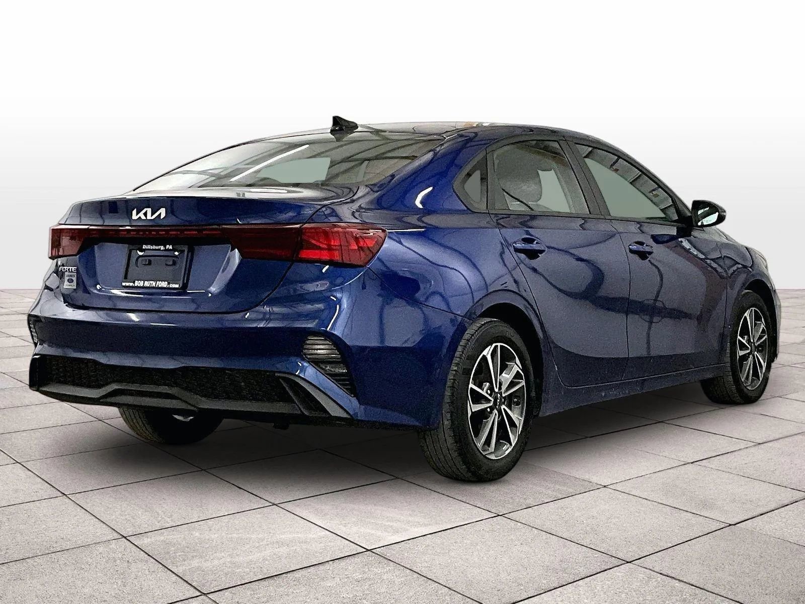 Used 2023 Kia Forte LXS w/ LXS Technology Package FWD image 11