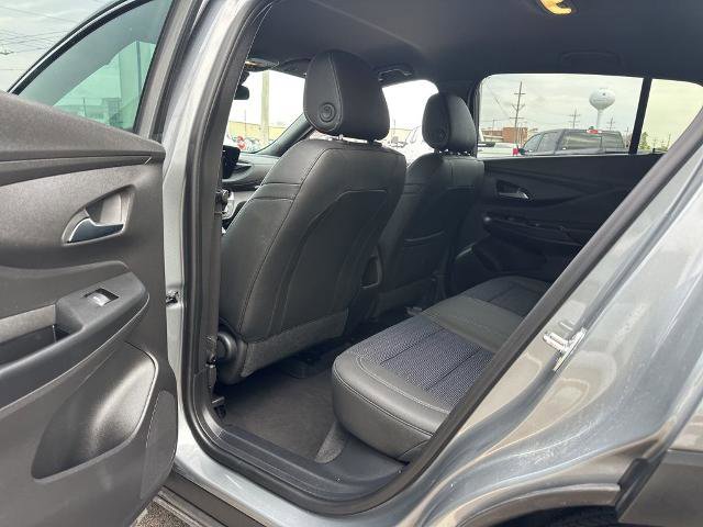 Used 2025 Buick Envista Preferred image 19