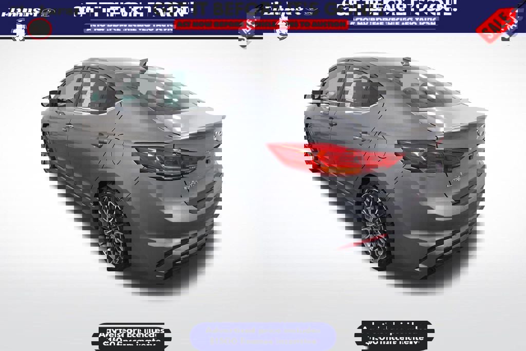 Used 2018 Hyundai Elantra Sport image 3