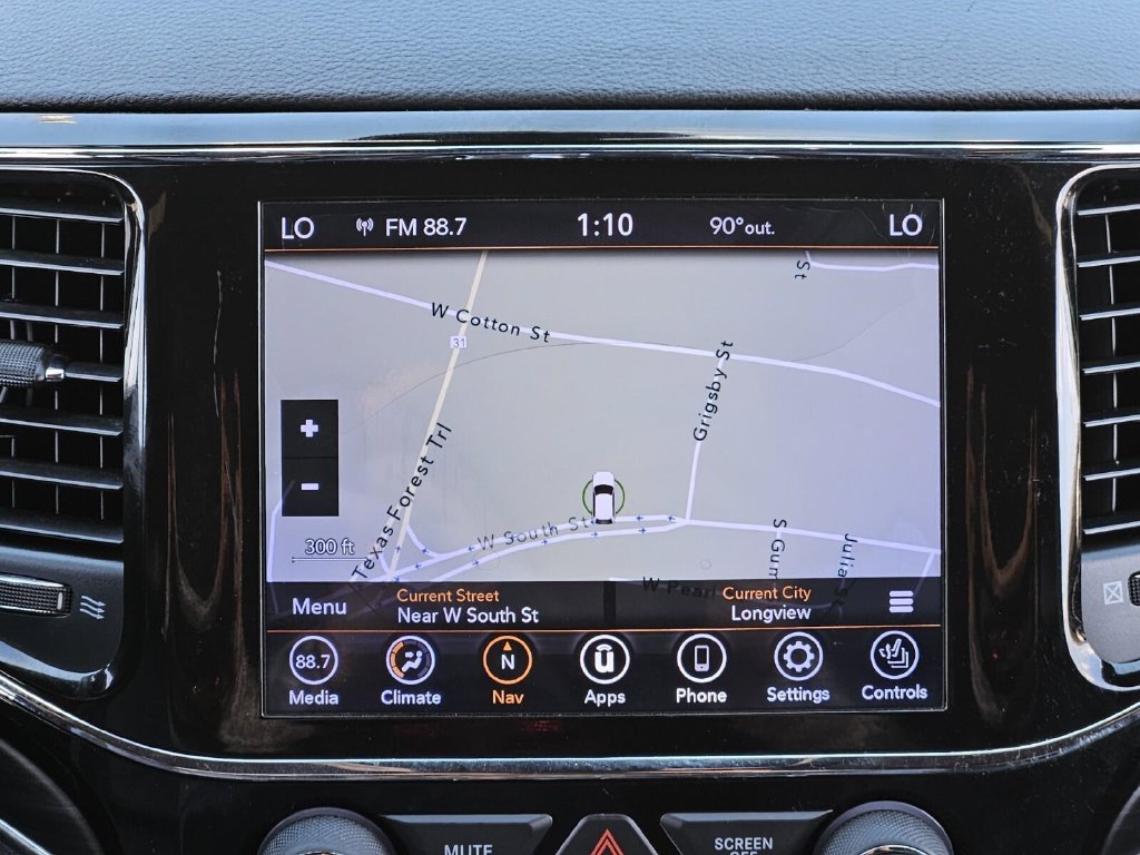 Used 2020 Jeep Grand Cherokee Limited AWD/4WD image 25