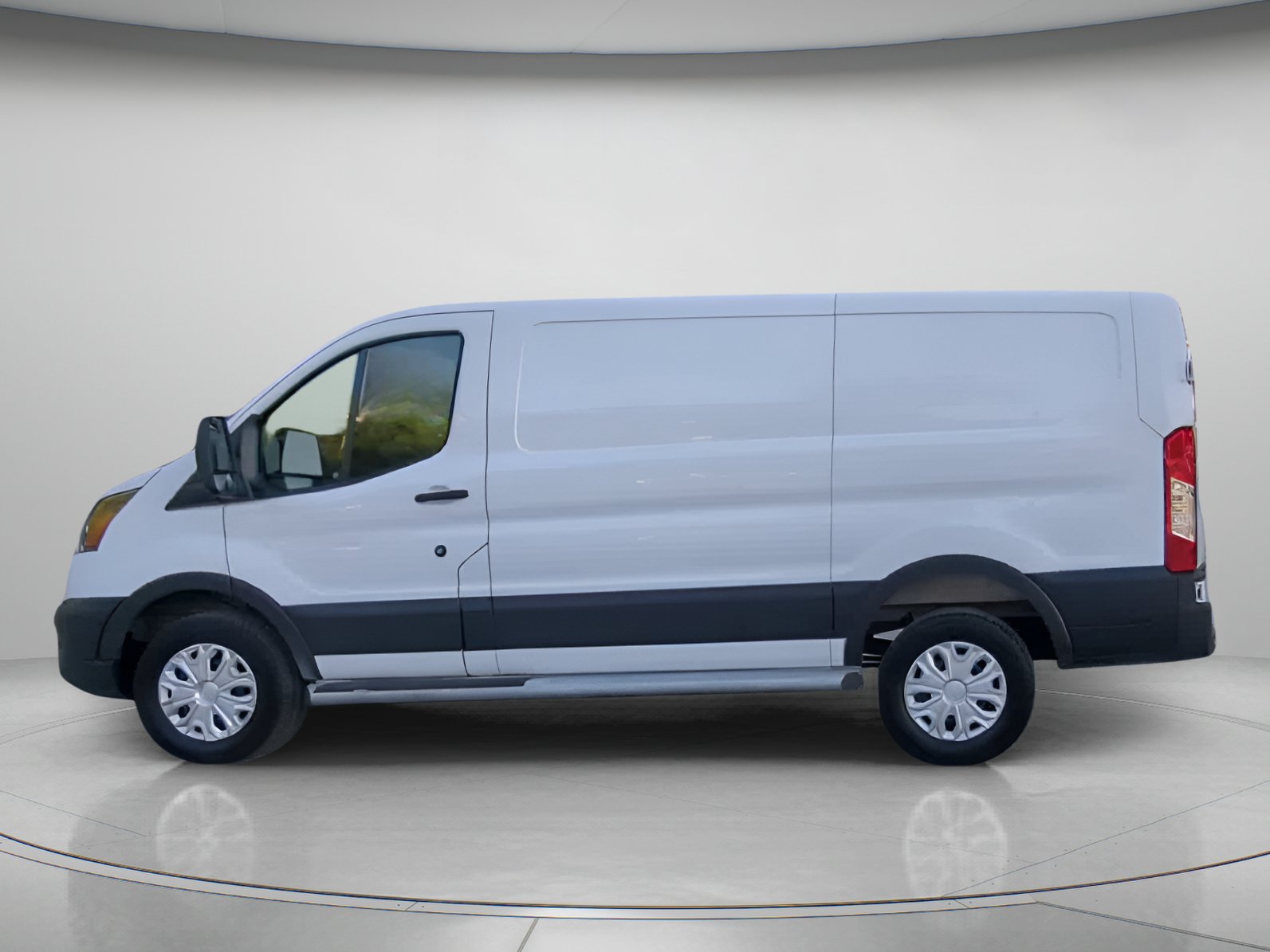 Certified 2025 Ford Transit 250 Low Roof w/ Exterior Upgrade Package RWD image 17