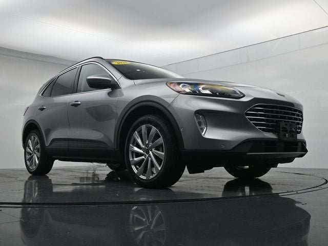 Certified 2022 Ford Escape Titanium w/ Titanium Elite Package AWD/4WD image 28