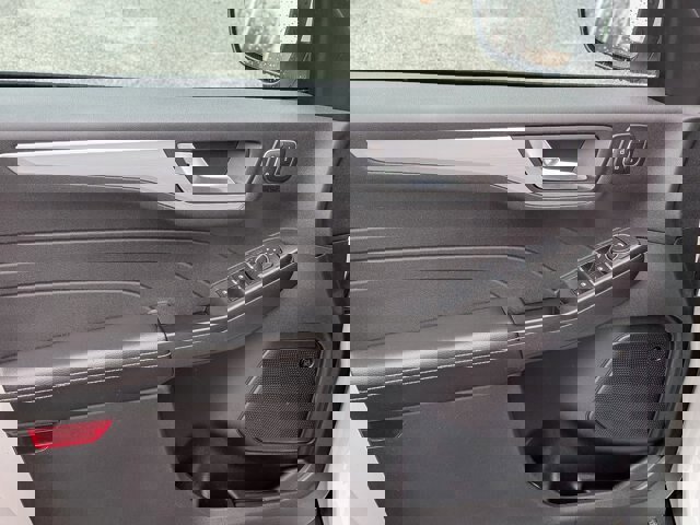 Certified 2024 Ford Escape SE w/ PHEV Premium Package image 13