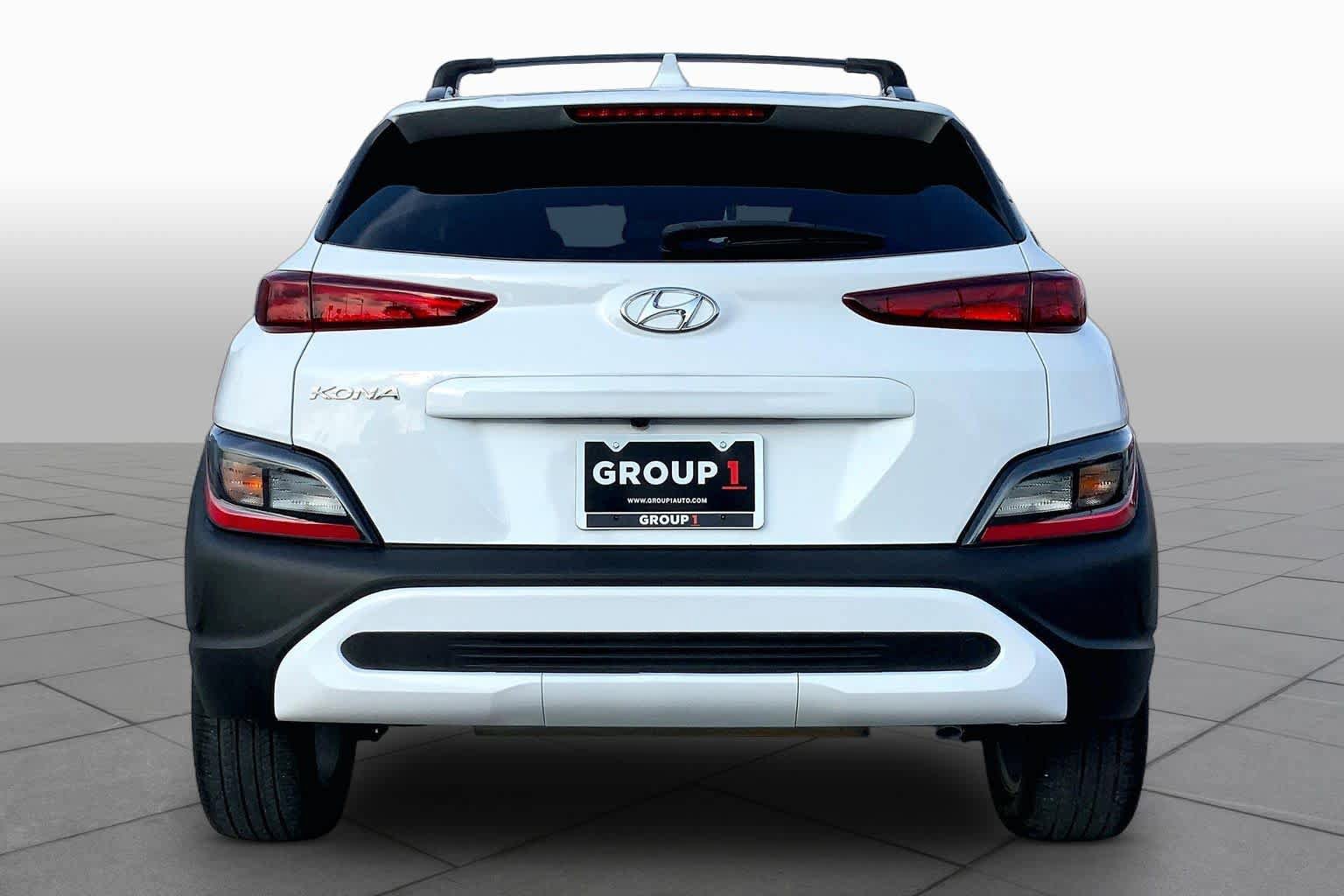 Used 2022 Hyundai Kona SEL FWD image 5