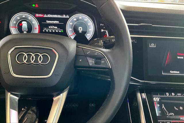 Used 2022 Audi Q7 3.0T Premium Plus w/ Premium Plus Package AWD/4WD image 25