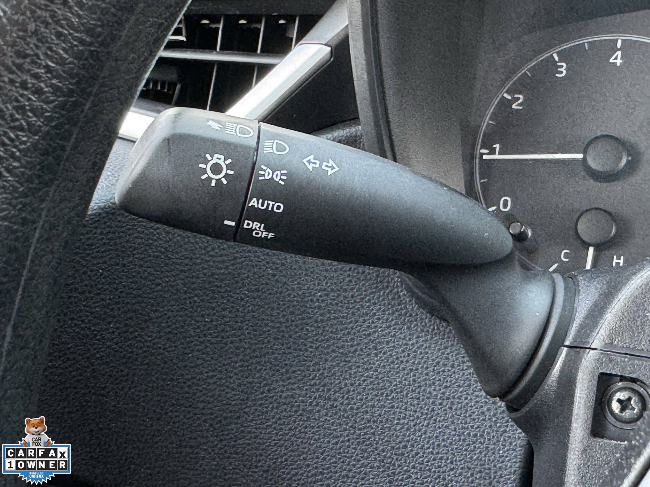Used 2025 Toyota Corolla LE FWD image 24
