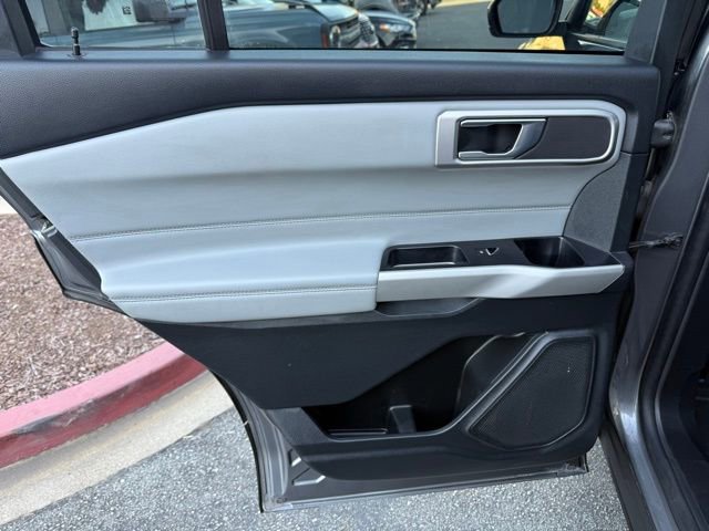 Certified 2022 Ford Explorer XLT w/ Equipment Group 202A image 11