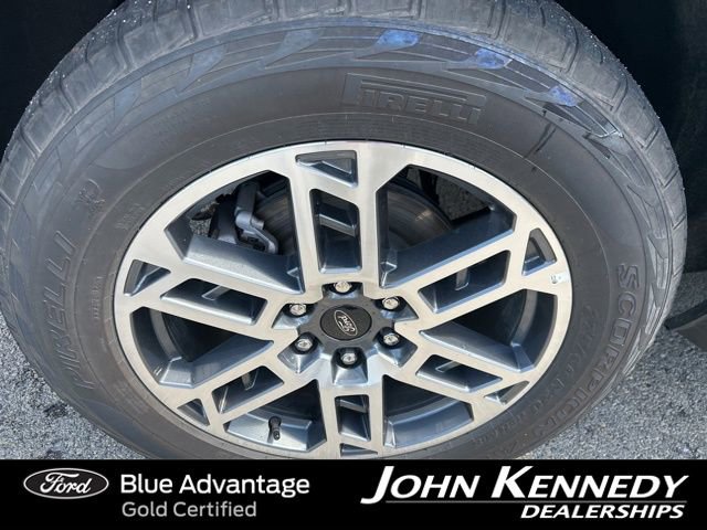 Certified 2025 Ford Expedition Active AWD/4WD image 10