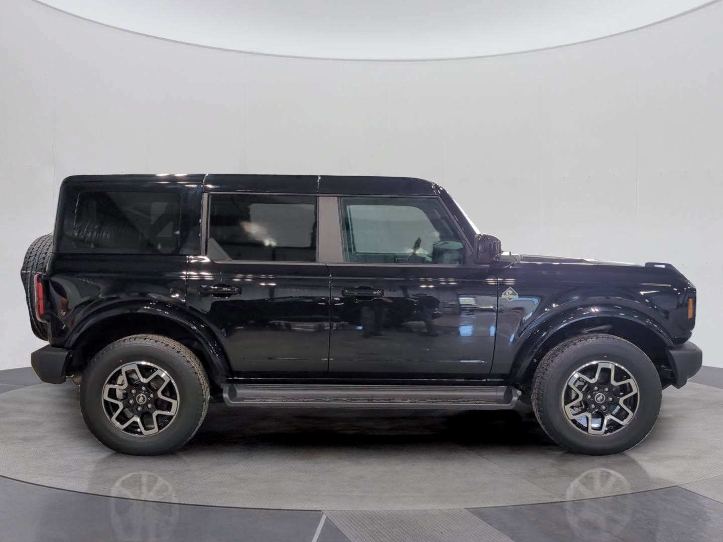 Certified 2025 Ford Bronco Outer Banks AWD/4WD image 7