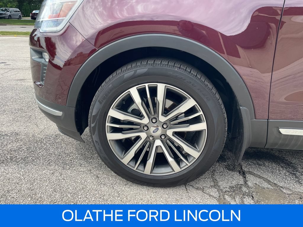 Certified 2018 Ford Explorer Platinum AWD/4WD image 30