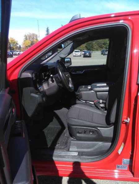 Used 2025 Chevrolet Silverado 1500 LT RWD image 5