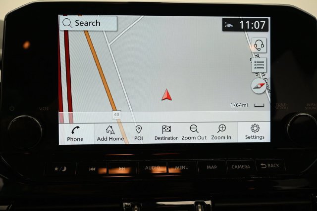 Used 2025 Nissan Pathfinder SL FWD image 21
