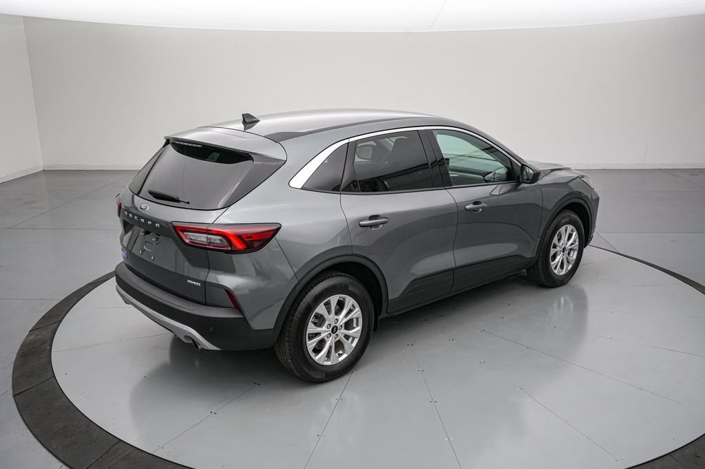 Certified 2023 Ford Escape Active w/ Tech Pack #1 AWD/4WD image 4