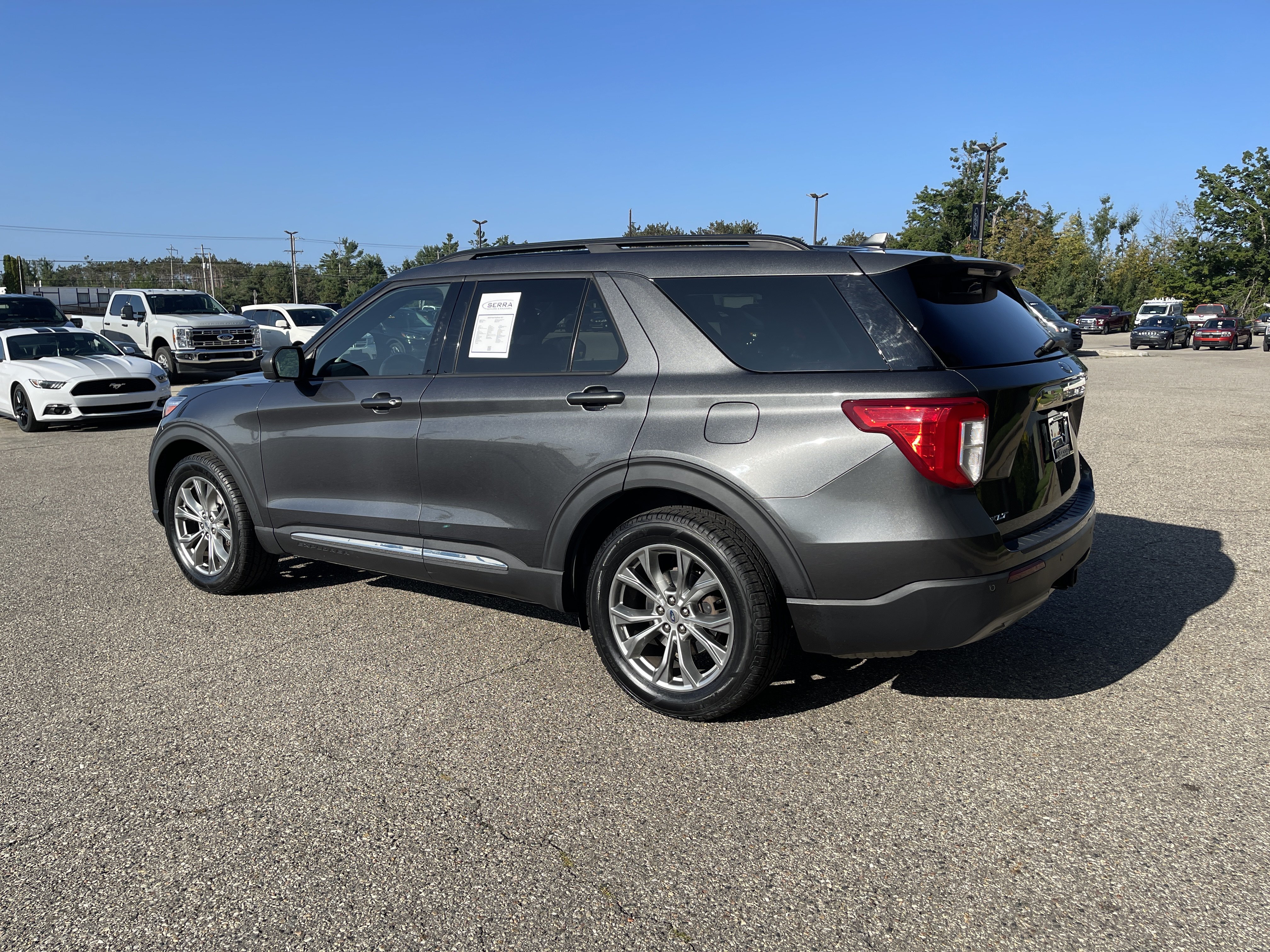 Certified 2020 Ford Explorer XLT w/ Equipment Group 202A AWD/4WD image 6