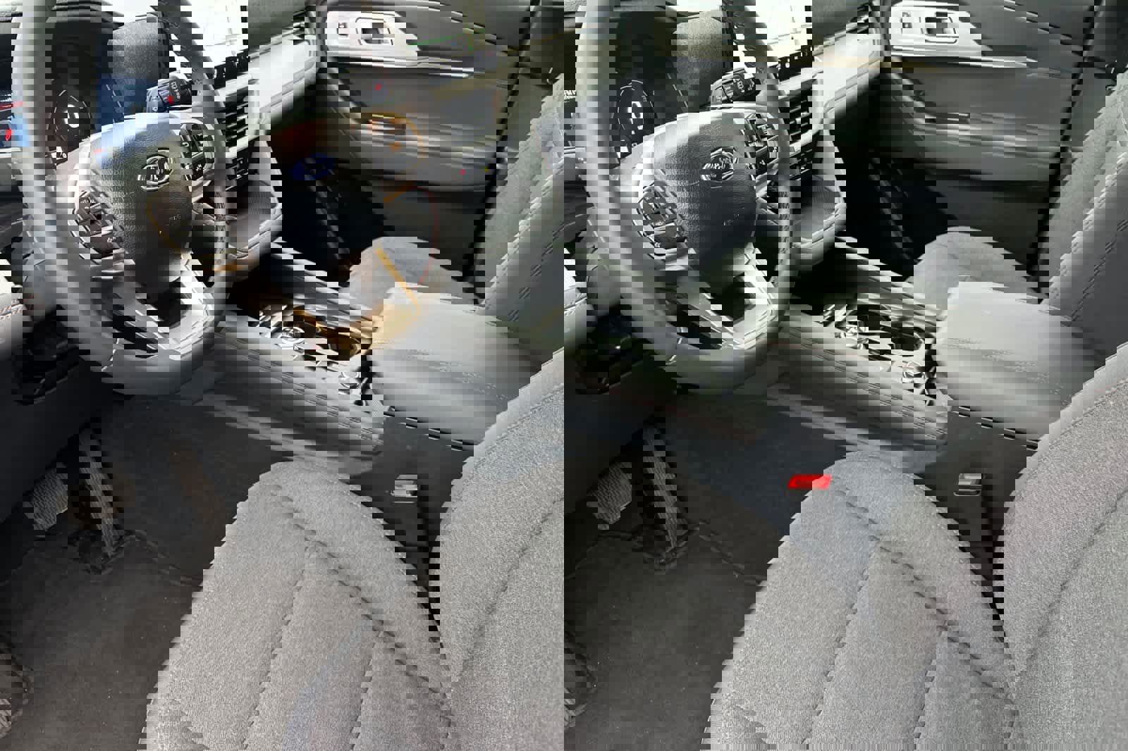 Certified 2025 Ford Explorer Active image 11