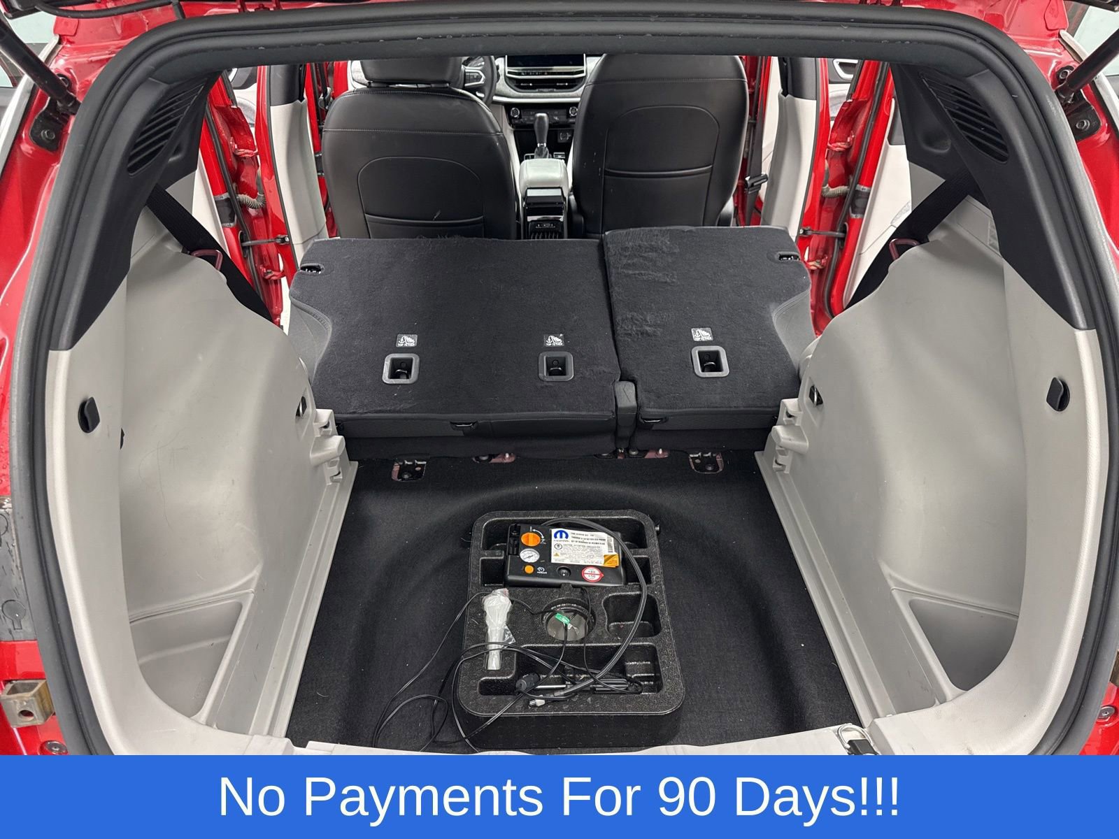 Used 2023 Jeep Compass Latitude image 39