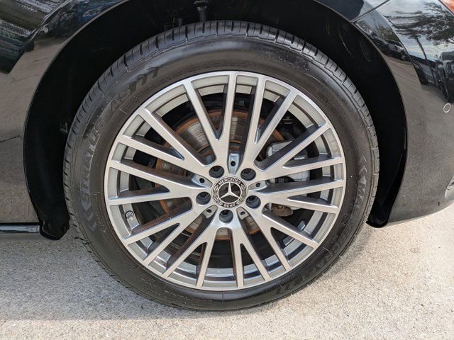 Used 2025 Mercedes-Benz CLA 250 4MATIC image 11