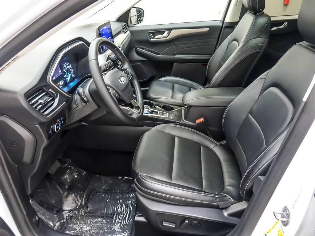 Certified 2022 Ford Escape SEL AWD/4WD image 9