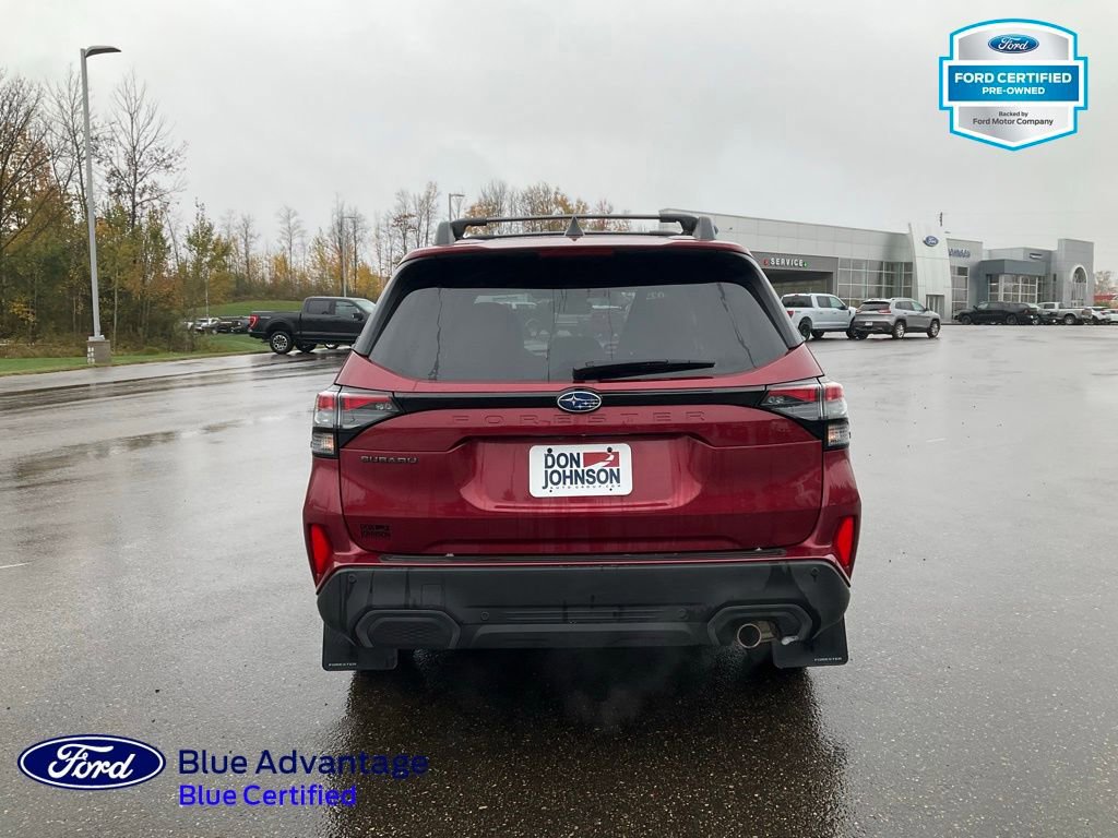 Used 2025 Subaru Forester Limited image 7