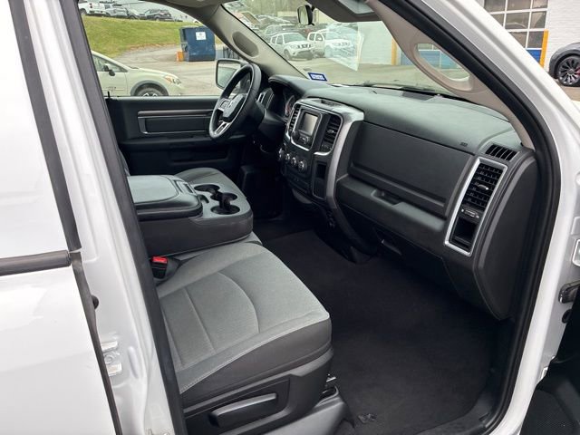 Used 2024 RAM 1500 Classic SLT image 32