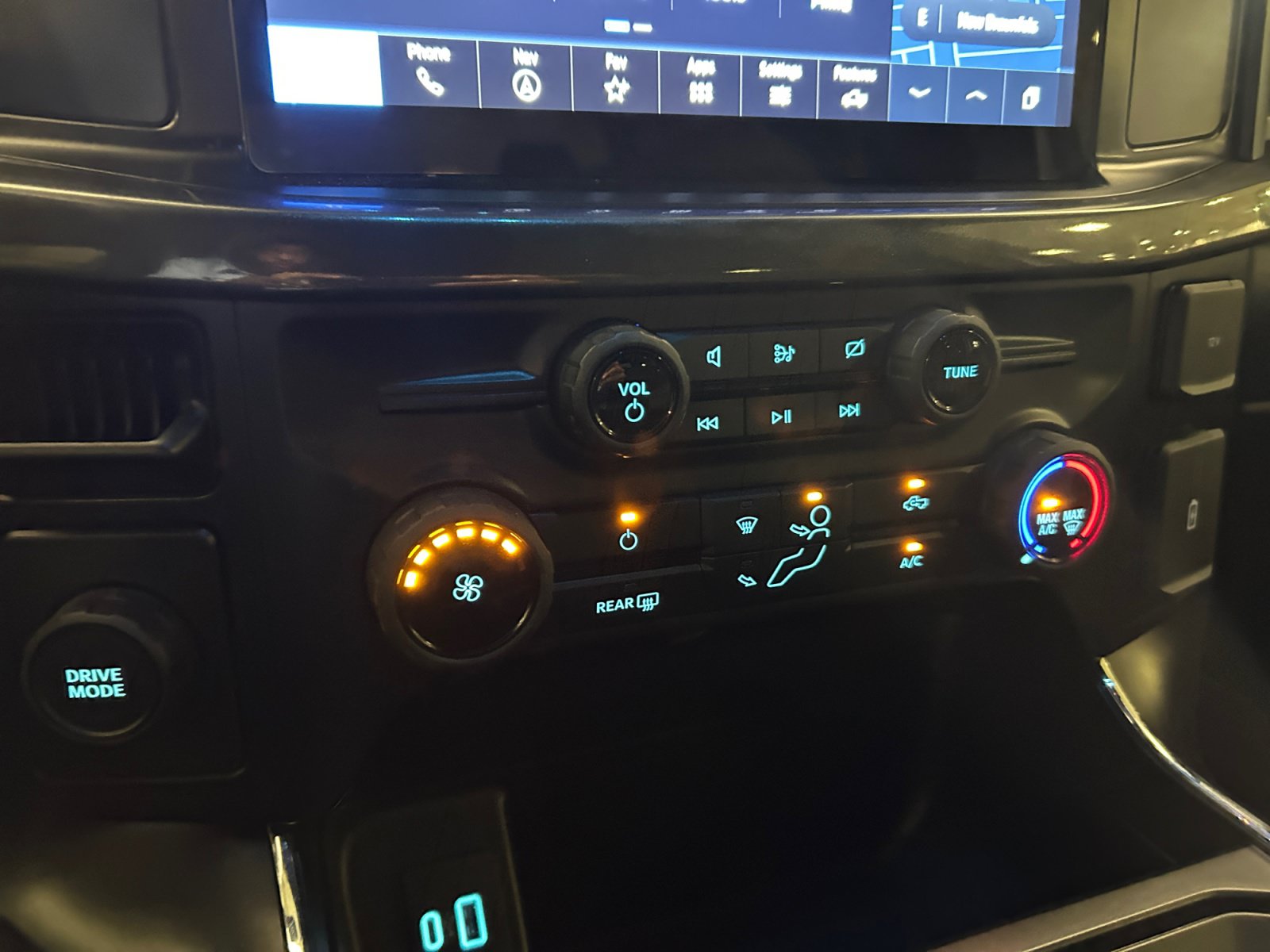 Certified 2024 Ford F150 STX RWD image 25