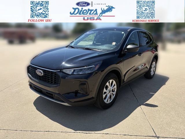 Certified 2024 Ford Escape ST-Line w/ Tech Pack #1 AWD/4WD image 11