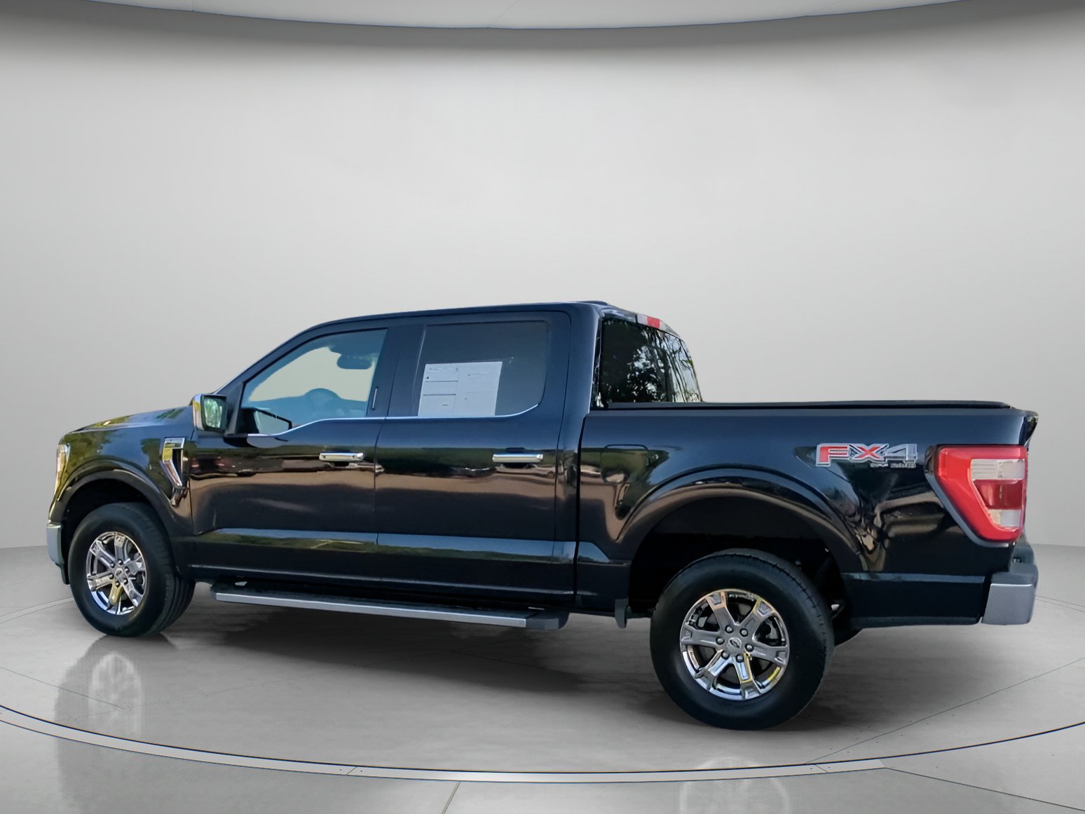 Certified 2021 Ford F150 Lariat w/ Equipment Group 502A High AWD/4WD image 18