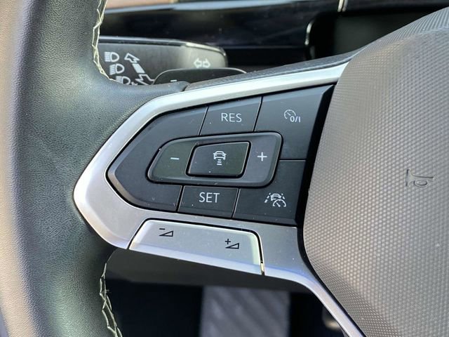 Used 2024 Volkswagen Atlas SE image 23