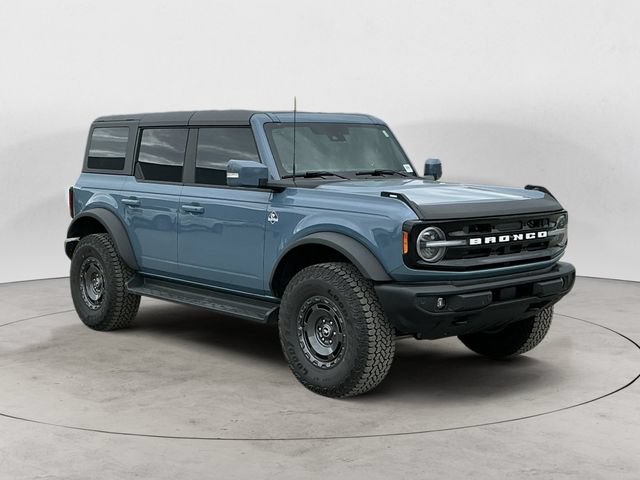 Certified 2025 Ford Bronco Outer Banks w/ Sasquatch Package AWD/4WD image 7