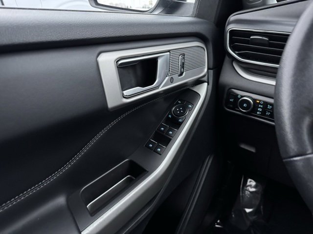 Certified 2023 Ford Explorer XLT w/ Equipment Group 202A image 32