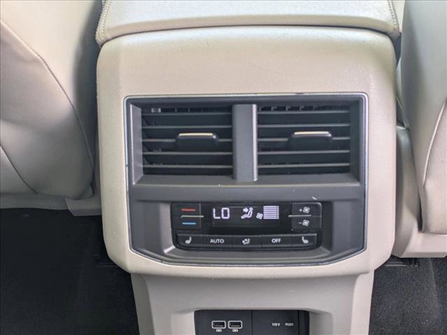 Used 2018 Volkswagen Atlas SEL Premium AWD/4WD image 18