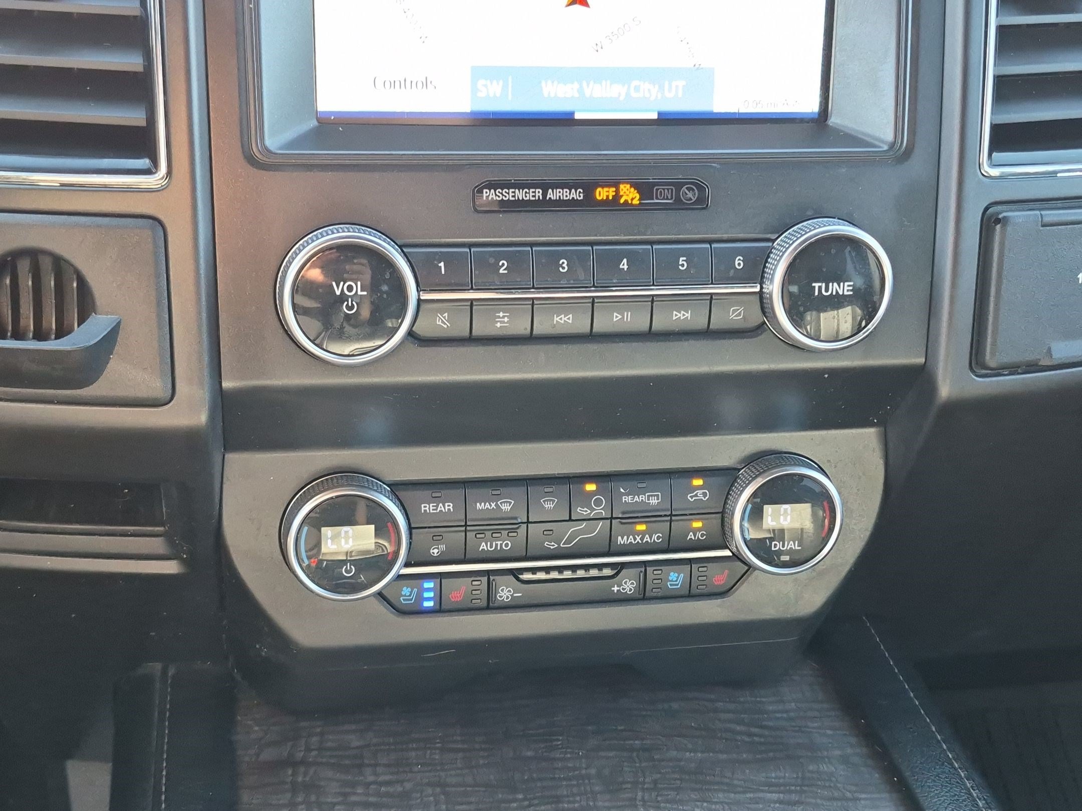 Certified 2020 Ford Expedition Max Limited w/ Equipment Group 301A AWD/4WD image 28