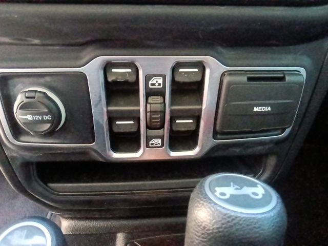 Used 2019 Jeep Wrangler Unlimited Sport S AWD/4WD image 24