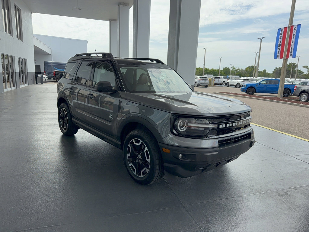 Certified 2022 Ford Bronco Sport Outer Banks w/ Tech Package AWD/4WD image 4