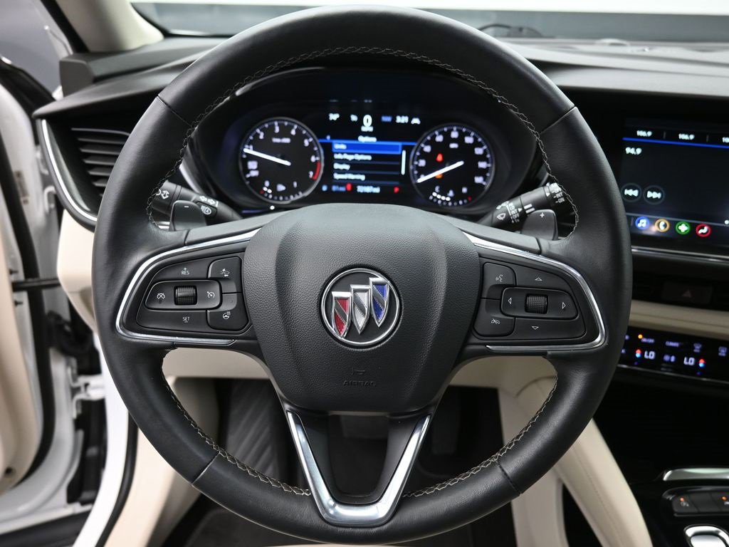 Used 2023 Buick Envision Essence image 7