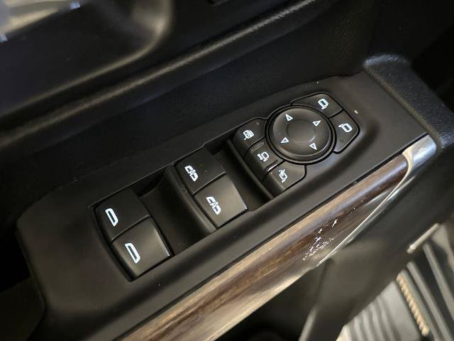 Used 2020 Chevrolet Silverado 2500 High Country w/ Technology Package AWD/4WD image 13