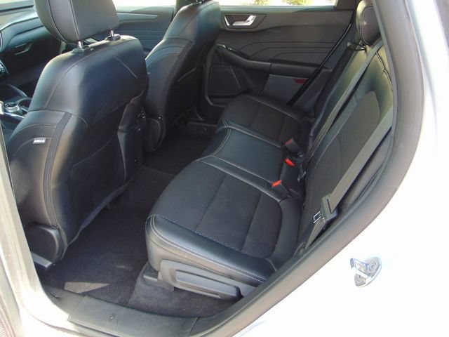 Certified 2026 Ford Escape SE w/ Class II Trailer Tow Package FWD image 21