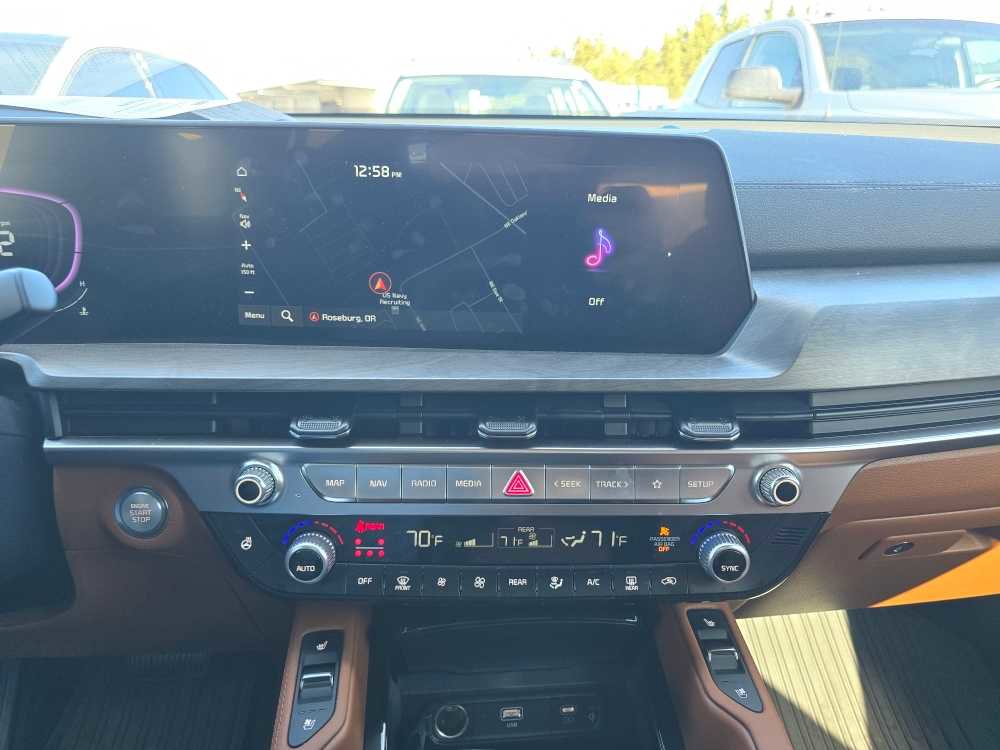 Used 2025 Kia Telluride EX X-Line image 12