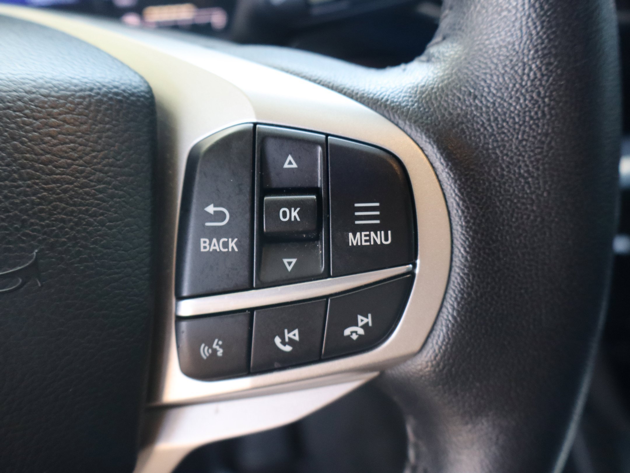 Certified 2022 Ford Explorer Limited RWD image 17