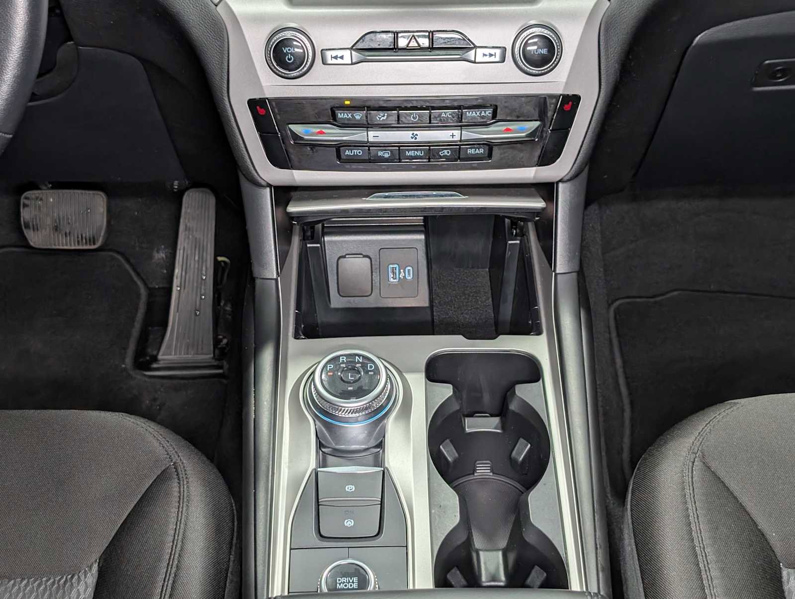 Certified 2023 Ford Explorer XLT image 19