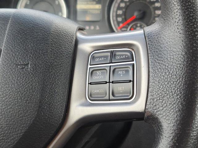 Used 2022 RAM 1500 Classic SLT image 25