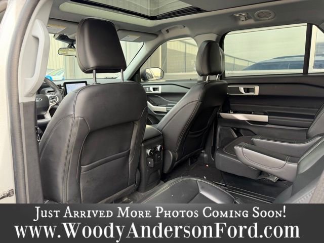 Certified 2023 Ford Explorer XLT w/ Equipment Group 202A image 9
